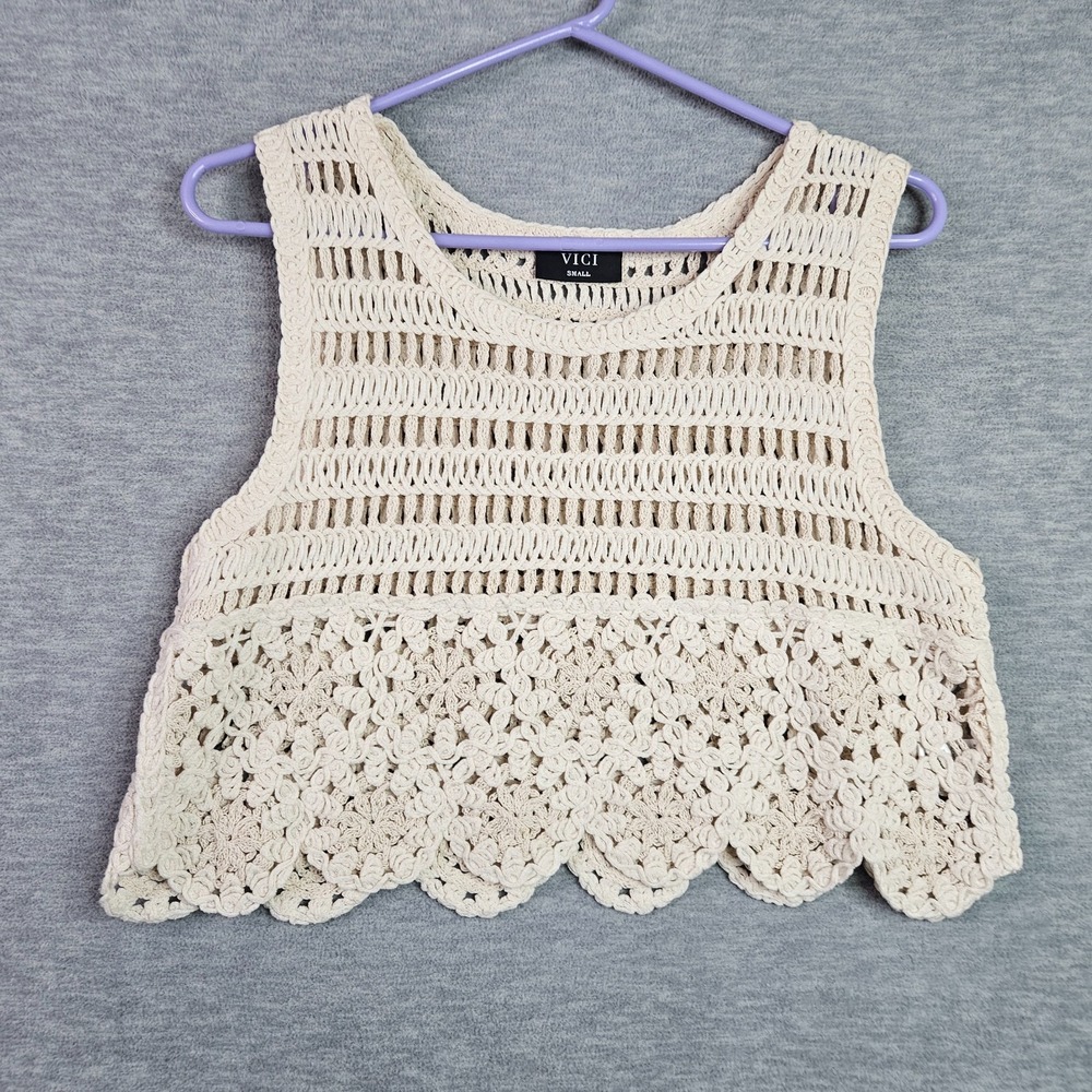 VICI Cream Crochet Crop Top Sleeveless Scalloped Hem Boho Women's Size Small